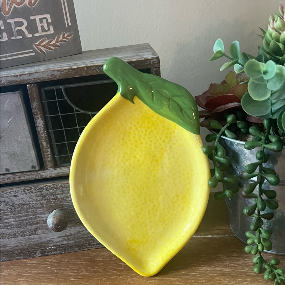 New Ceramic Lemon Shaped Spoon Rest